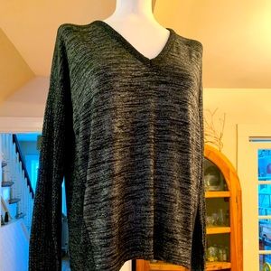 Rag & bone. Xs. Grey loose v neck. Seldom worn. Excellent condition $35